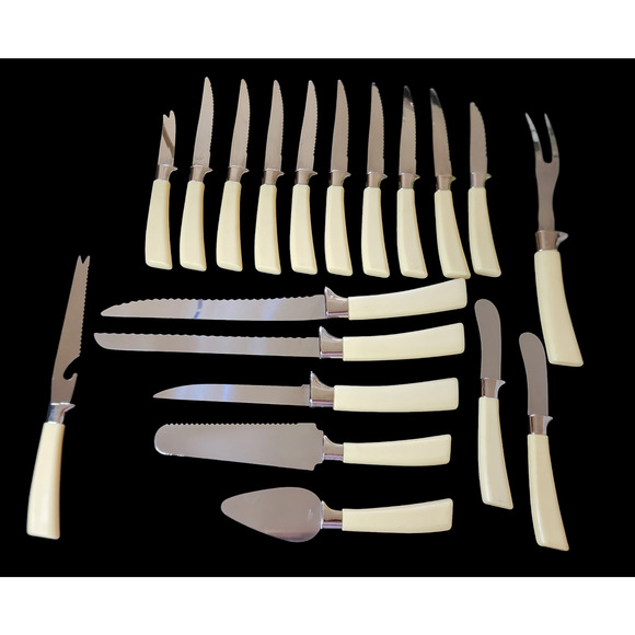Vintage Mid Century Regent Sheffield English brand 19 piece cutlery set - Picture 2 of 12
